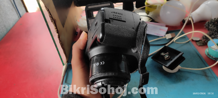 Canon 700d Camera And 50mm prime lens Full Box all ok